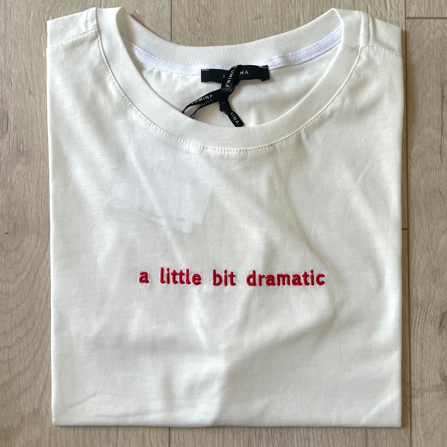 T-shirt Ricamata
