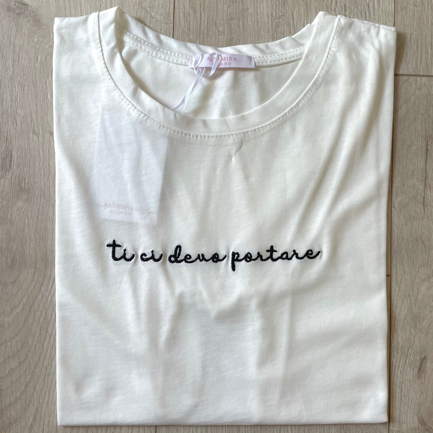 T-shirt Ricamata