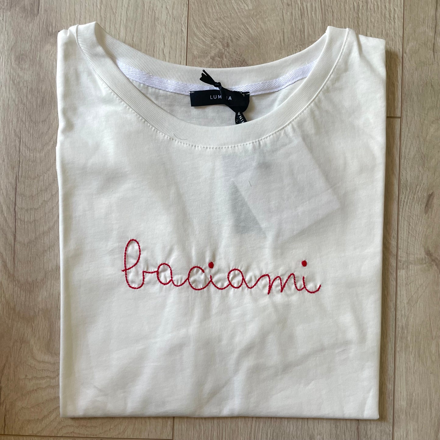T-shirt Ricamata