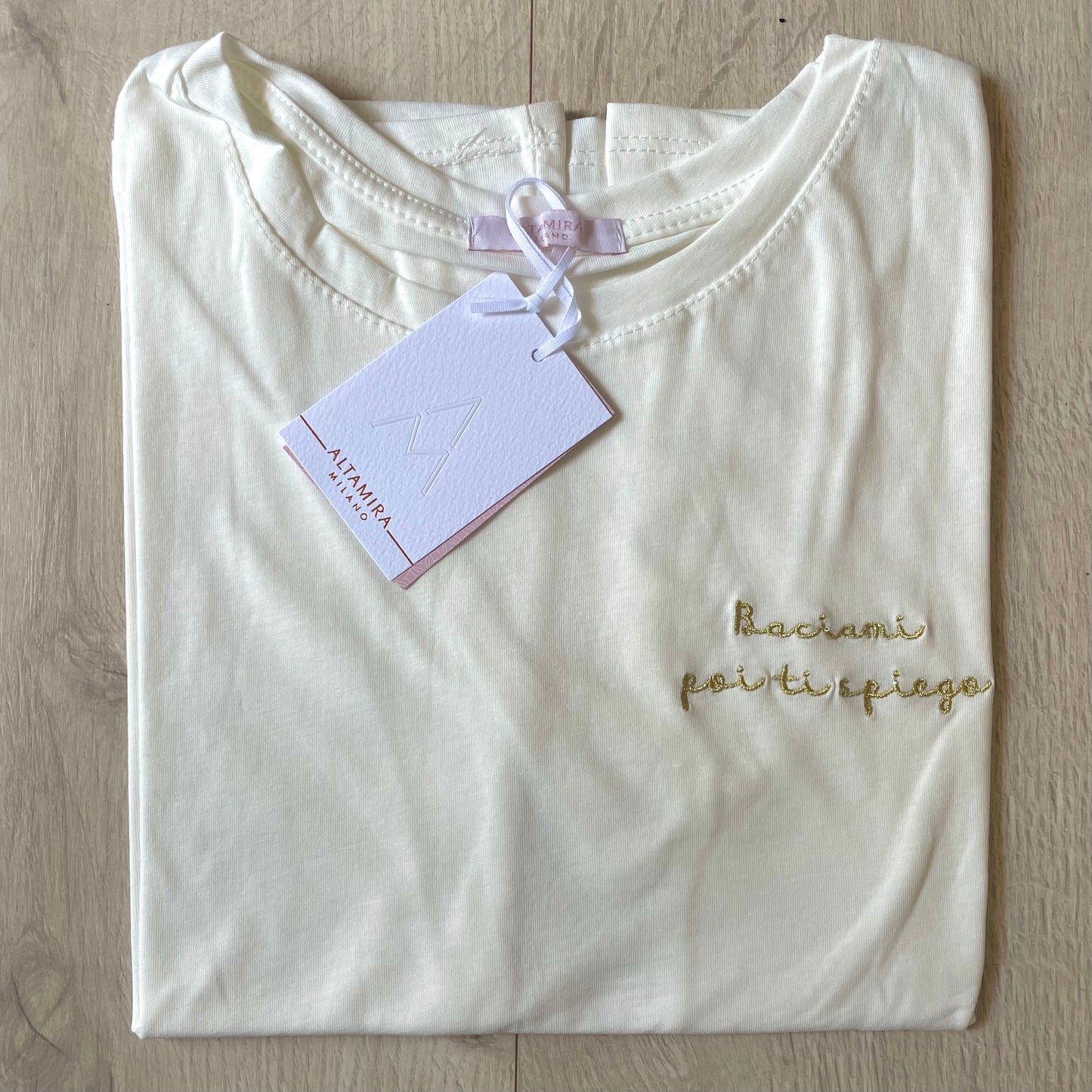 T-shirt Ricamata